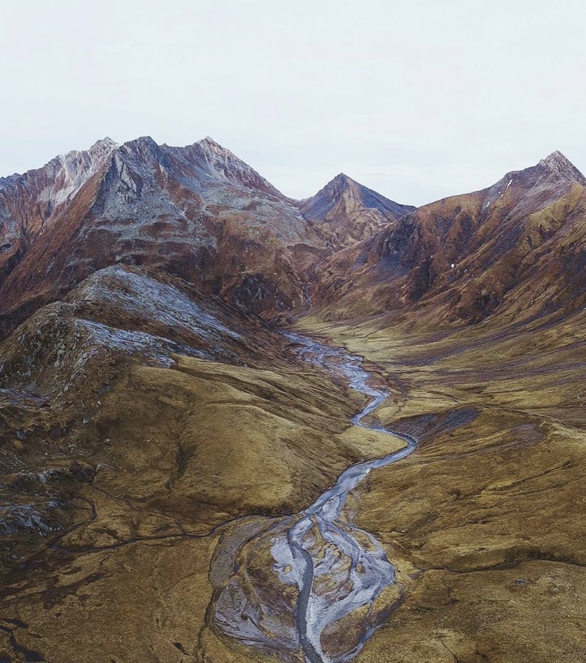 83773EE5-ED32-4B11-A48E-A0F70F213CF4_1_201_a